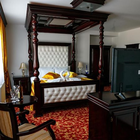 Hotel Zlatarski Zlatnik Nova Varoš エクステリア 写真