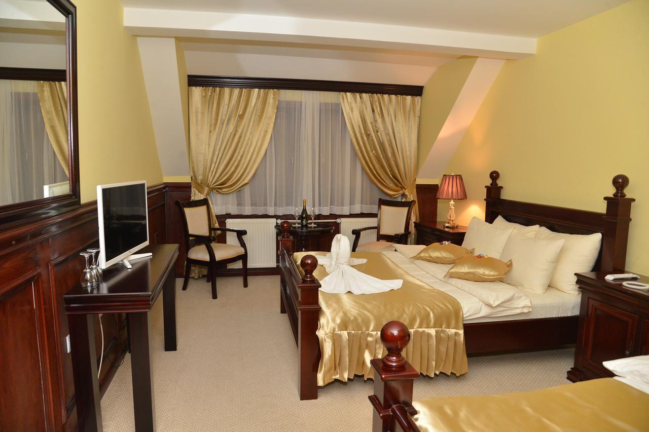 Hotel Zlatarski Zlatnik Nova Varoš エクステリア 写真