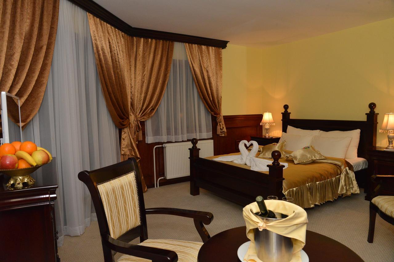 Hotel Zlatarski Zlatnik Nova Varoš エクステリア 写真