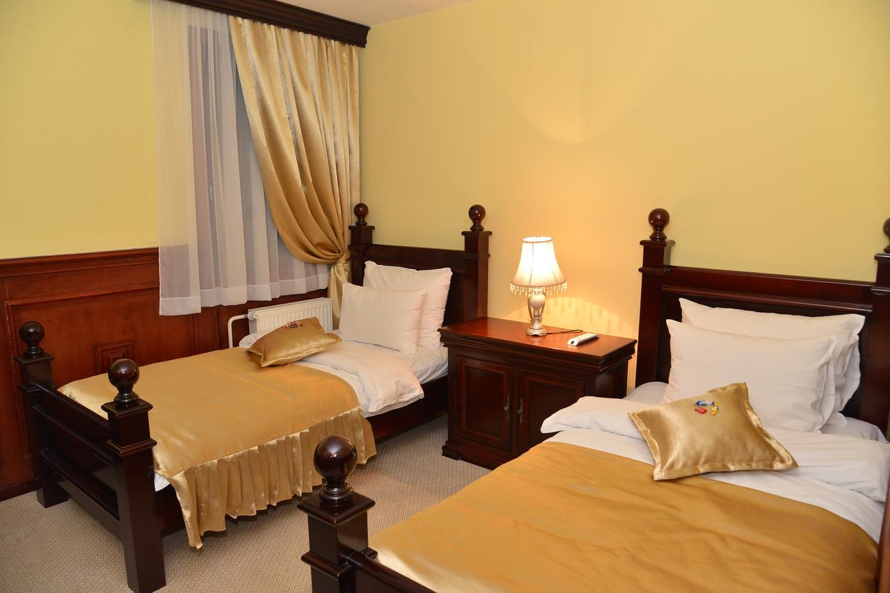 Hotel Zlatarski Zlatnik Nova Varoš エクステリア 写真