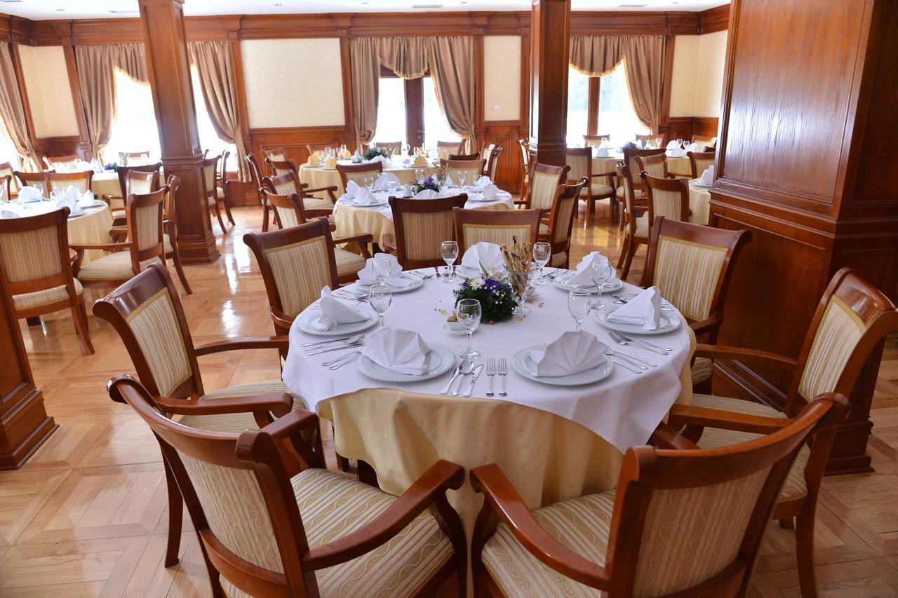 Hotel Zlatarski Zlatnik Nova Varoš エクステリア 写真