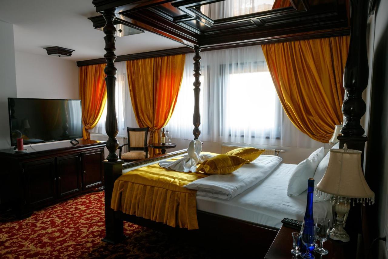 Hotel Zlatarski Zlatnik Nova Varoš エクステリア 写真