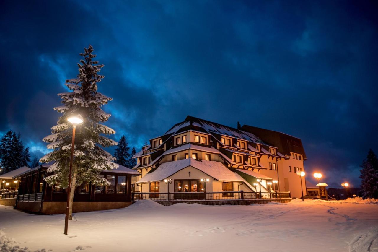 Hotel Zlatarski Zlatnik Nova Varoš エクステリア 写真