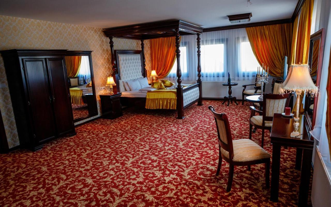 Hotel Zlatarski Zlatnik Nova Varoš エクステリア 写真