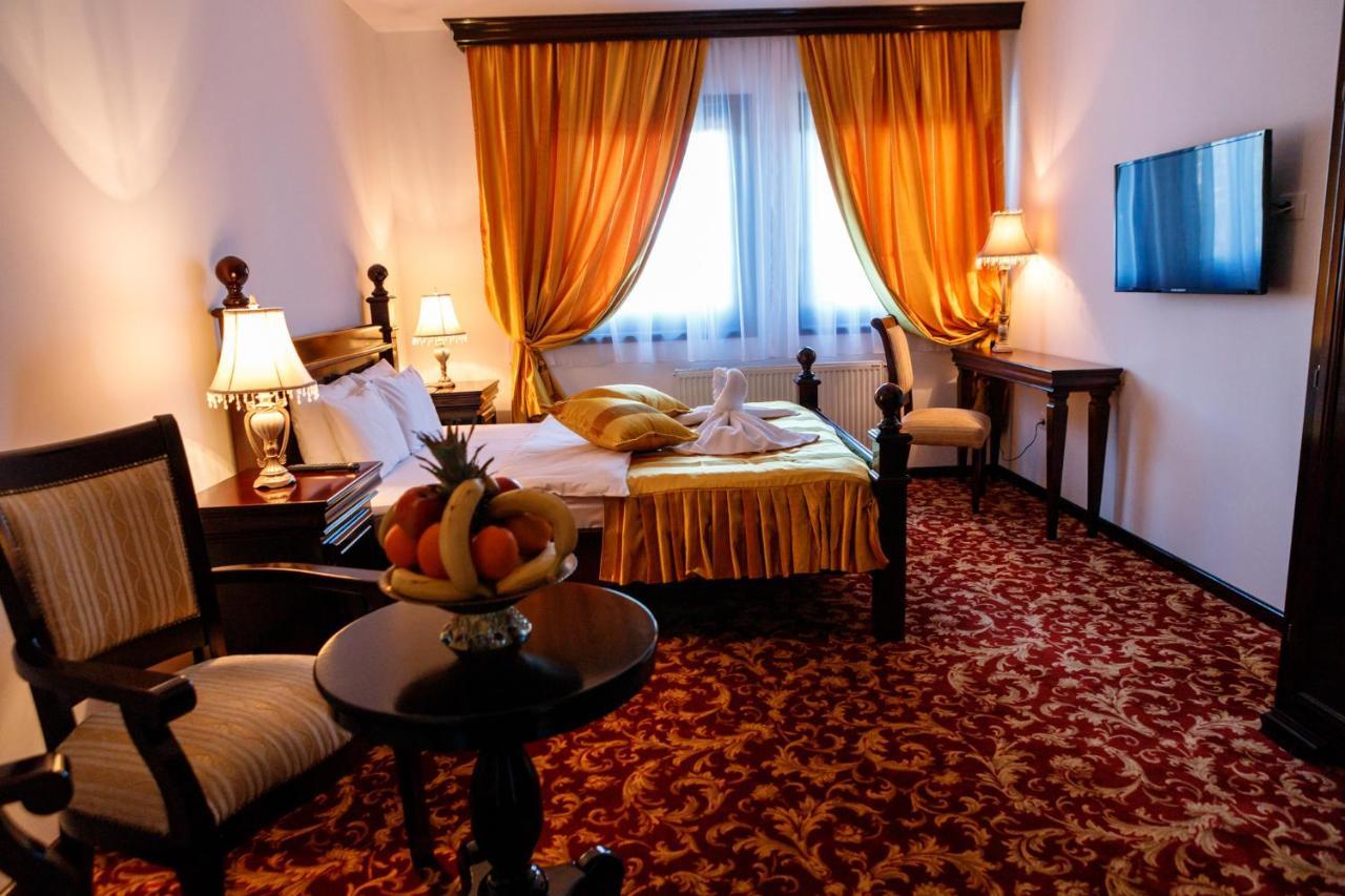 Hotel Zlatarski Zlatnik Nova Varoš エクステリア 写真